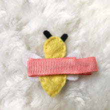Load image into Gallery viewer, Happy Bee Felt Hair Clips
