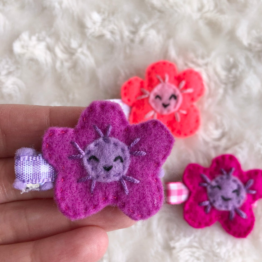 Happy Flower Clips
