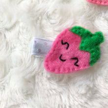 Load image into Gallery viewer, Felt Fruit Clips

