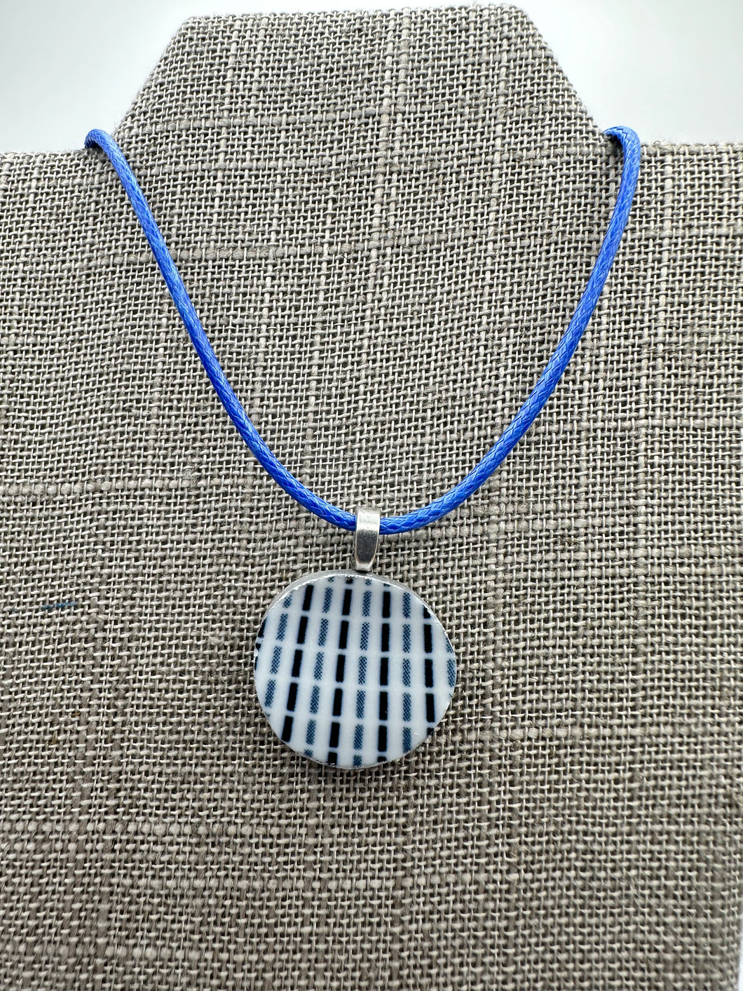 Abstract Blue Lines Round Necklace
