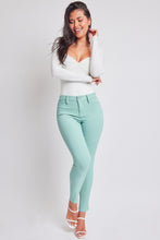 Load image into Gallery viewer, YMI Jeanswear Hyperstretch Mid-Rise Skinny Jeans

