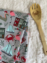 Load image into Gallery viewer, Baltimore Holiday Hand Towel
