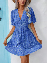 Load image into Gallery viewer, Printed V-Neck Half Sleeve Mini Dress
