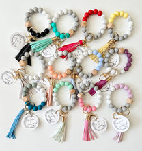 Load image into Gallery viewer, Keychain Wristlets
