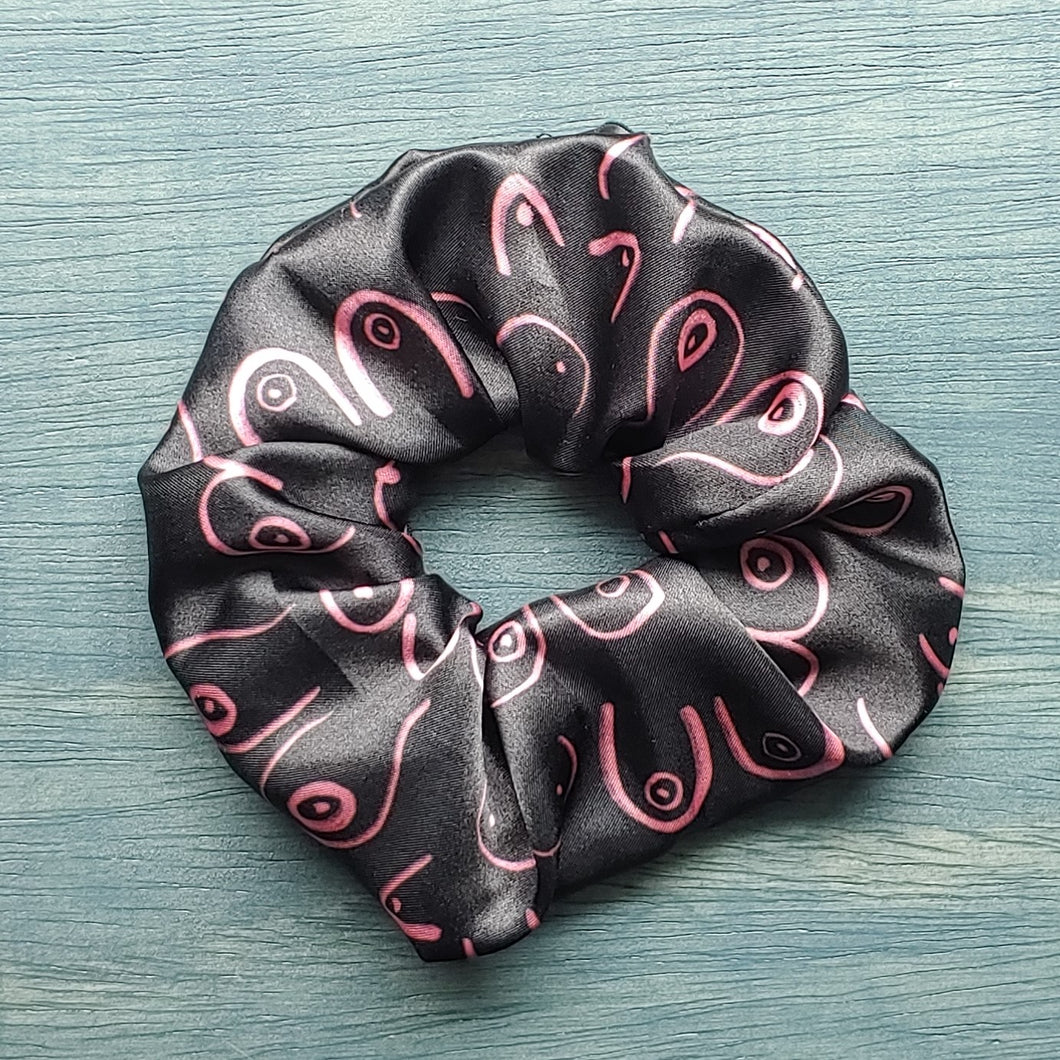 satin boob scrunchie - black