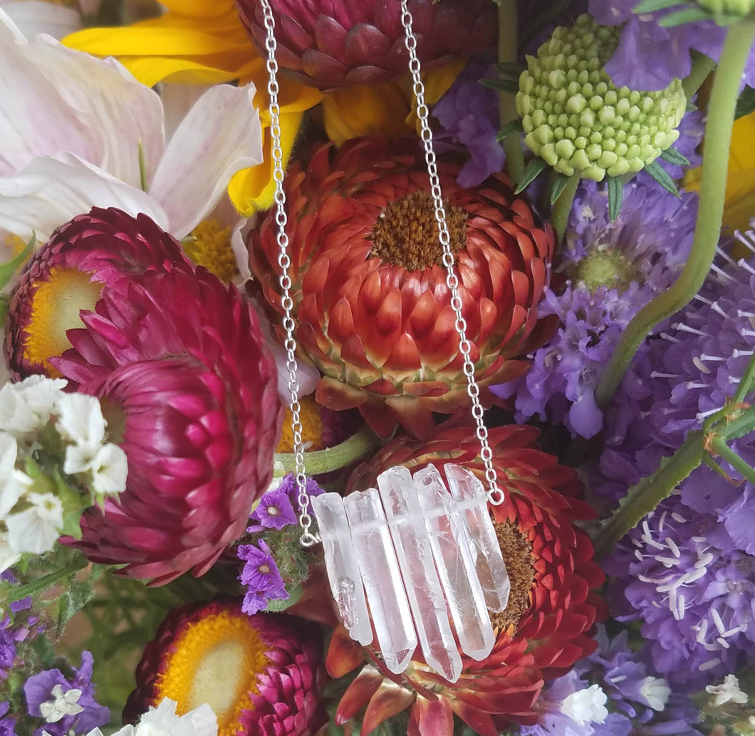Crystal incline necklace