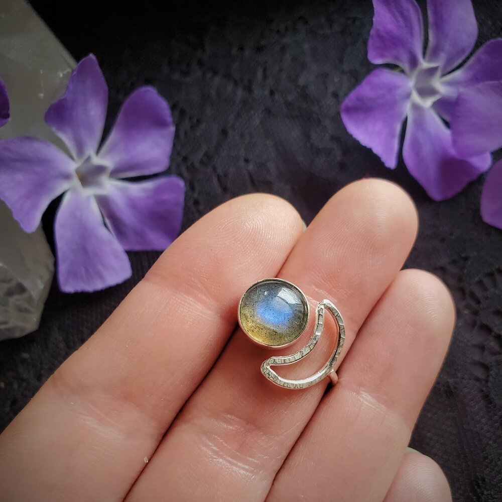 Eclipse Ring
